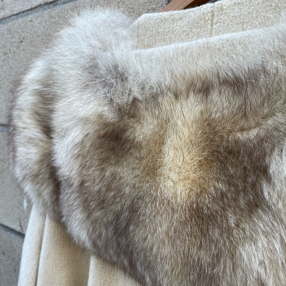 Vintage Fur Jacket 🧥 - Picture 8 of 10